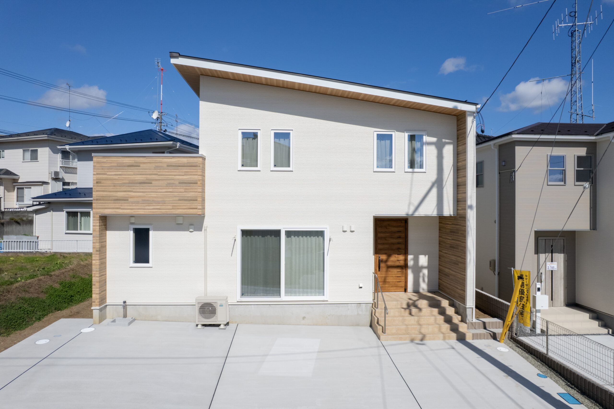 木目が映えるナチュラルスタイルの家